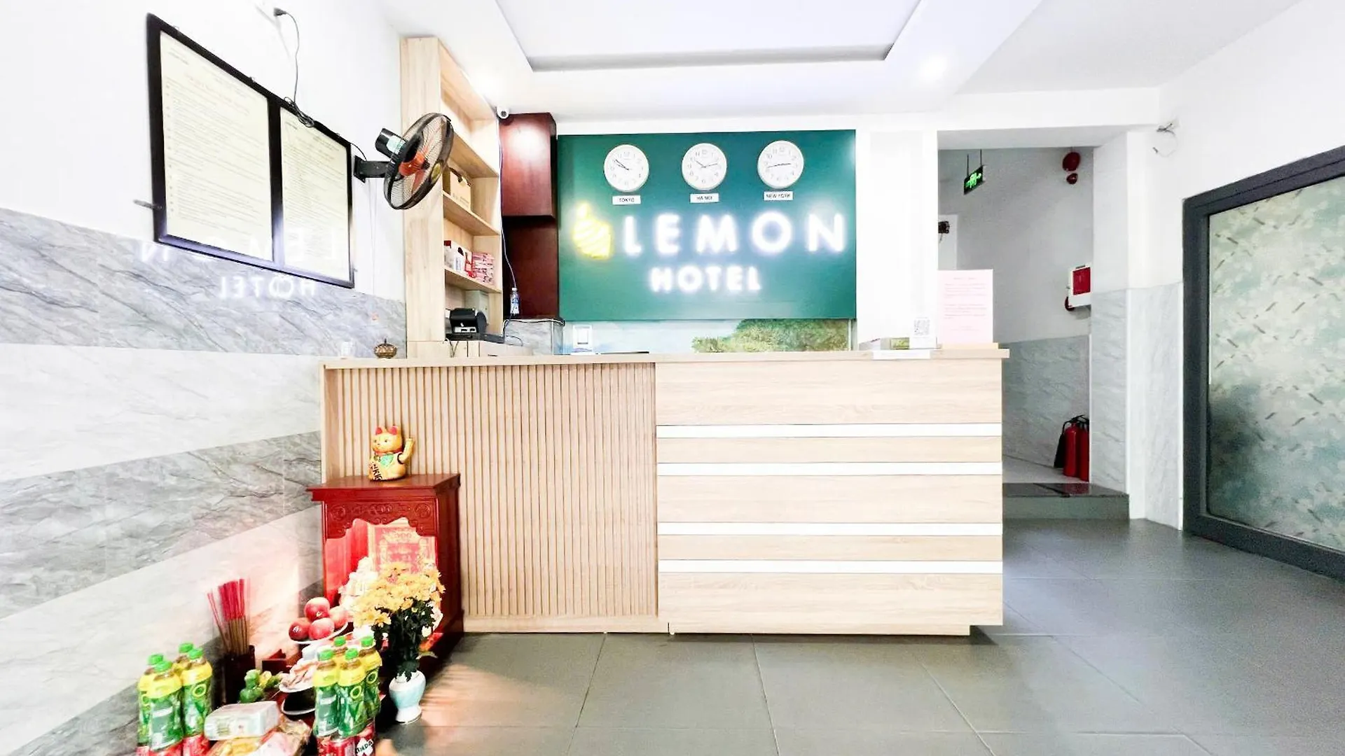Lemon Hotel Da Nang 0*,  Vietnam